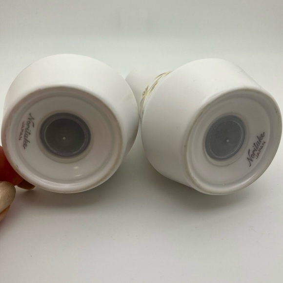 Vintage 1970’s Noritake salt & pepper shakers - Picture 6 of 7